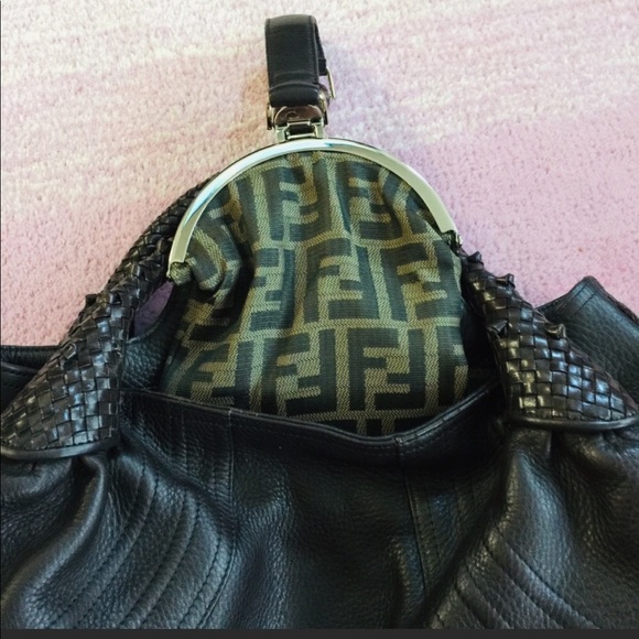 Fendi SPY HOBO BAG - Picture 6 of 10